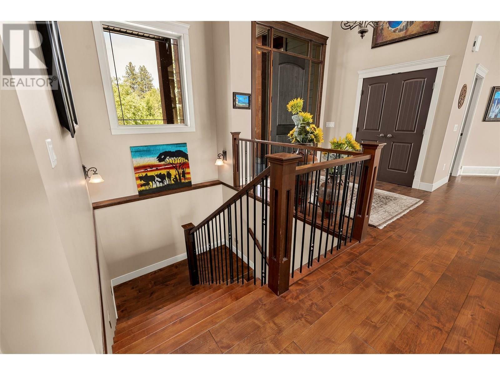 KELOWNA, British Columbia, V1W 4C5, CA, 5 Bedrooms Bedrooms, ,3 BathroomsBathrooms,Residential,For Sale,1883481