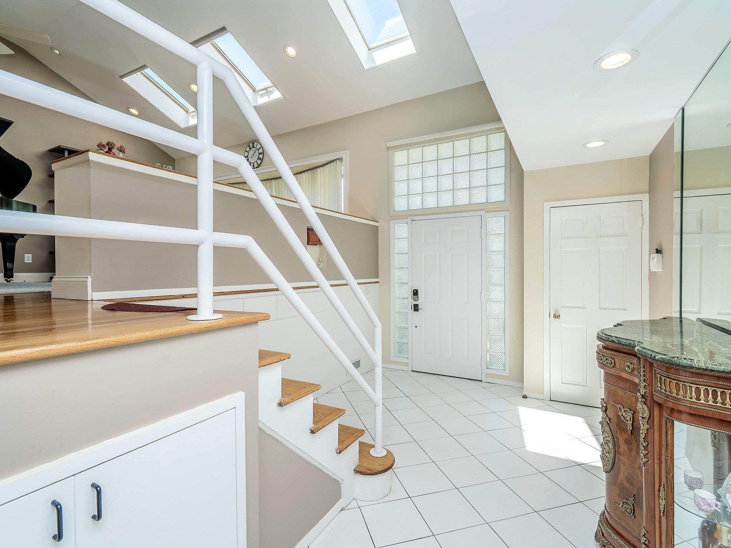  56 Soundview Drive, Port Washington, NY, 11050 - 物件實景