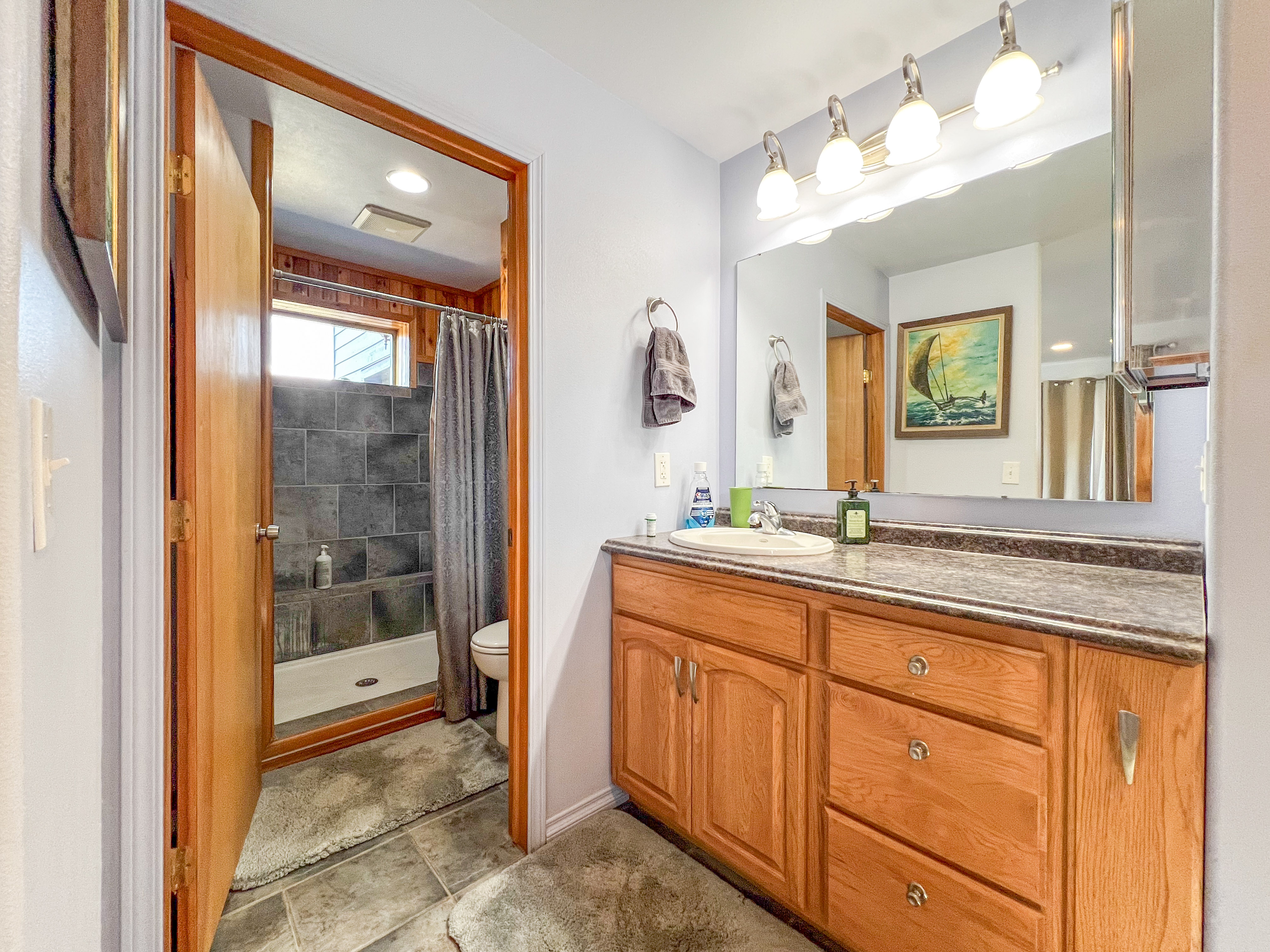 Kettle Falls, Washington, 99141, United States, 4 Bedrooms Bedrooms, ,4 BathroomsBathrooms,Residential,For Sale,1984366