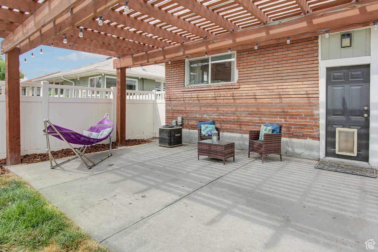 Salt Lake City, Utah, 84115, United States, 2 Bedrooms Bedrooms, ,Residential,For Sale,1940740