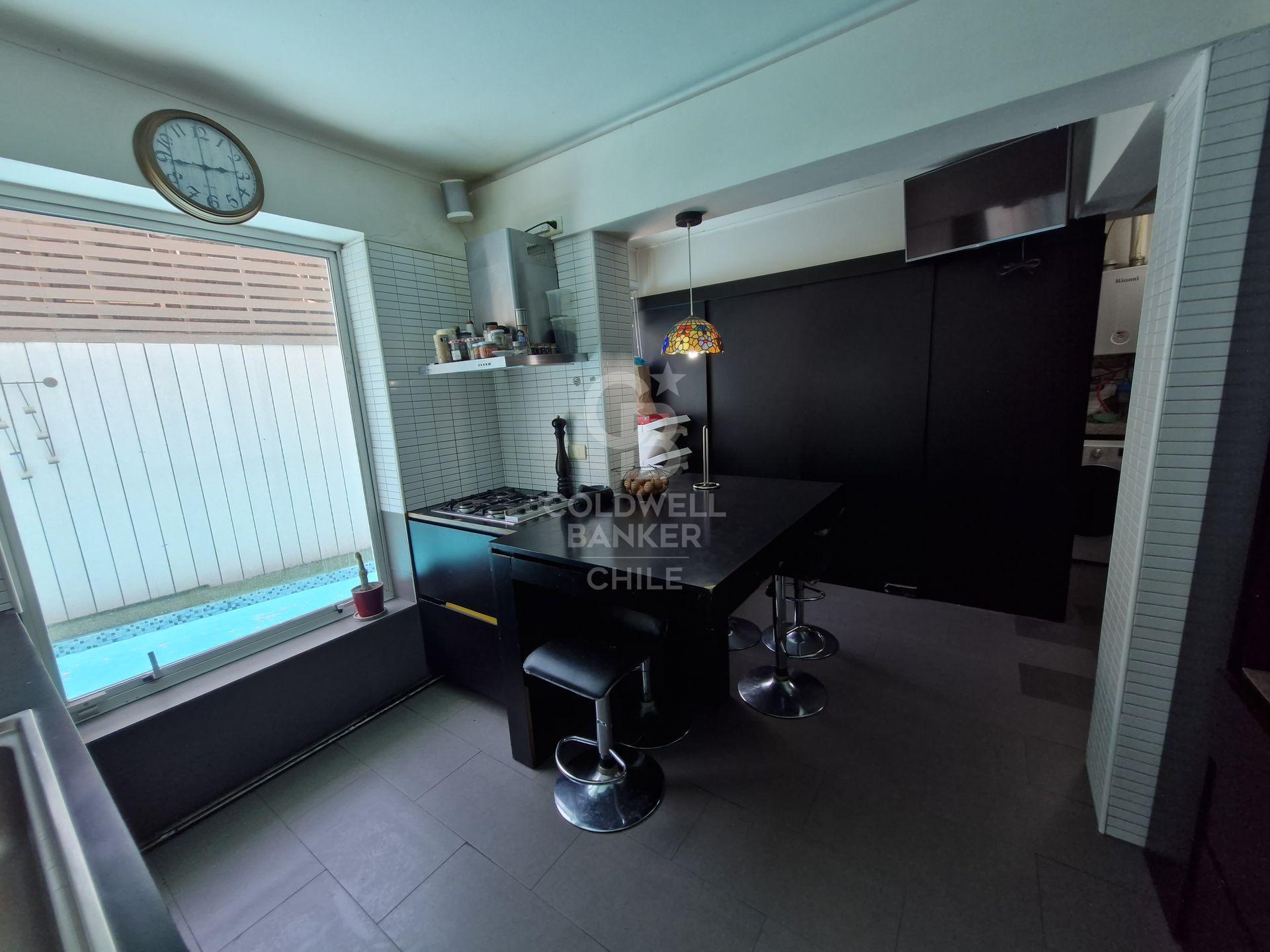 Providencia, Chile, 4 Bedrooms Bedrooms, ,3 BathroomsBathrooms,Residential,For Sale,1895539