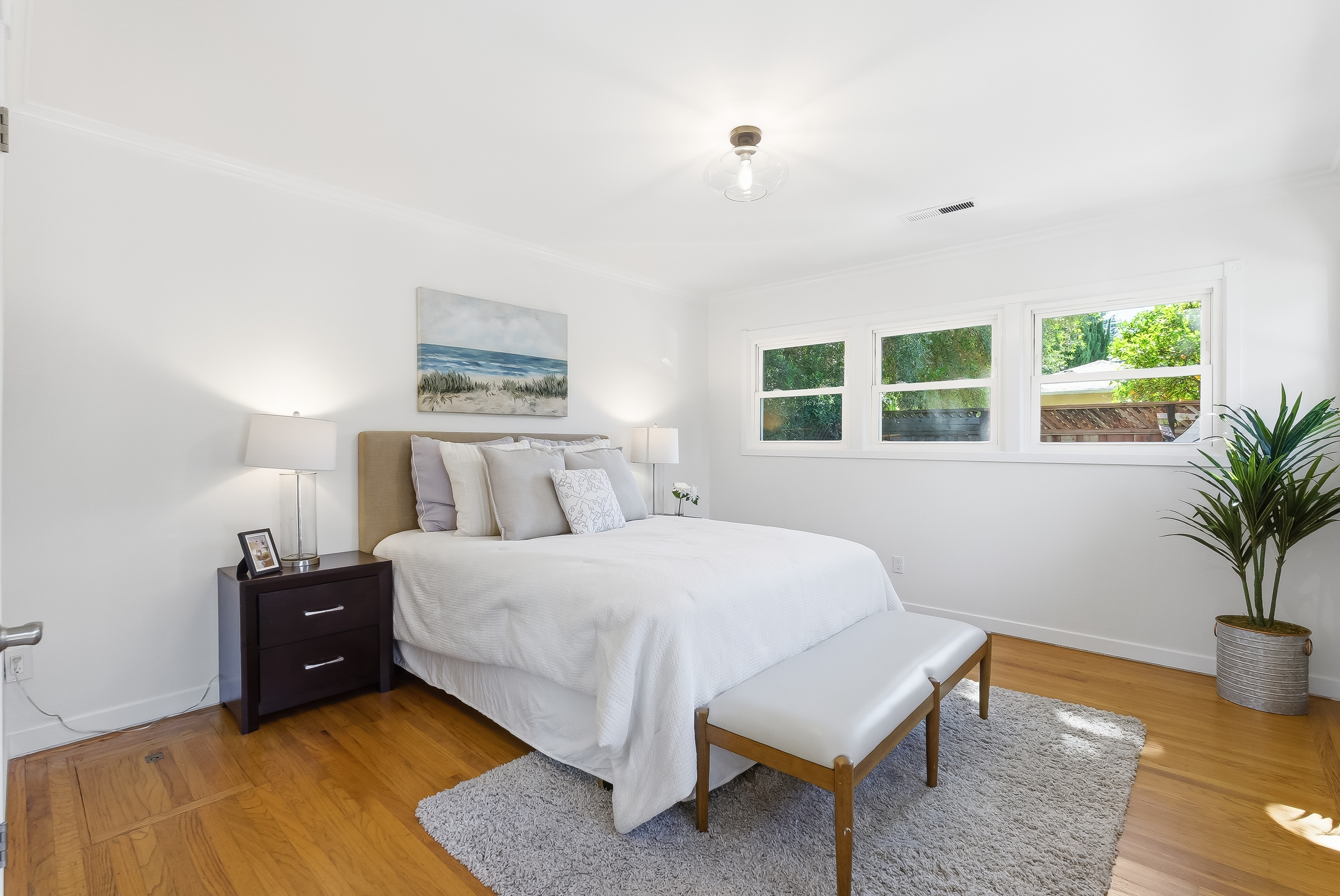  Modern Comfort & Backyard Bliss in North Fair Oaks - 物件實景