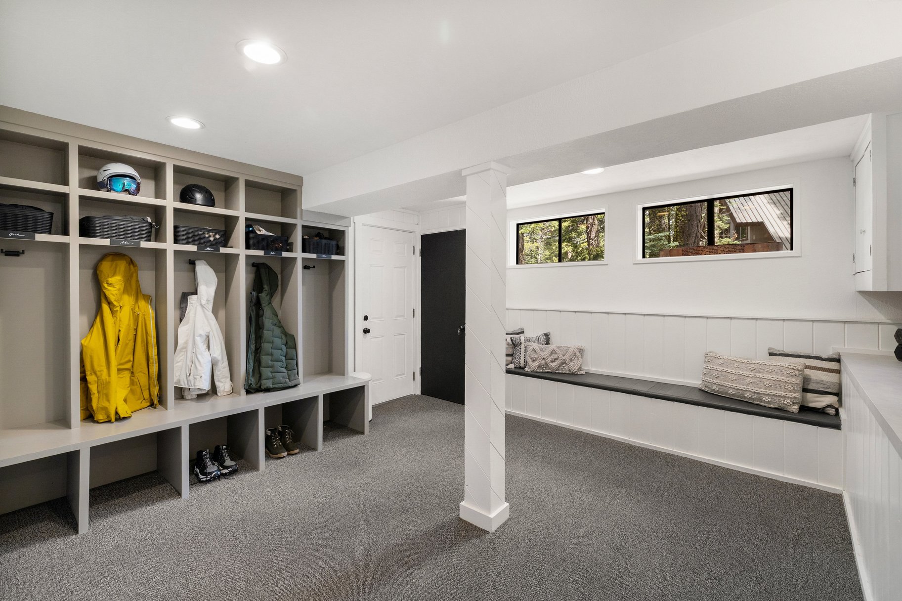  Beautifully Renovated Home With Room to Entertain - 物件實景