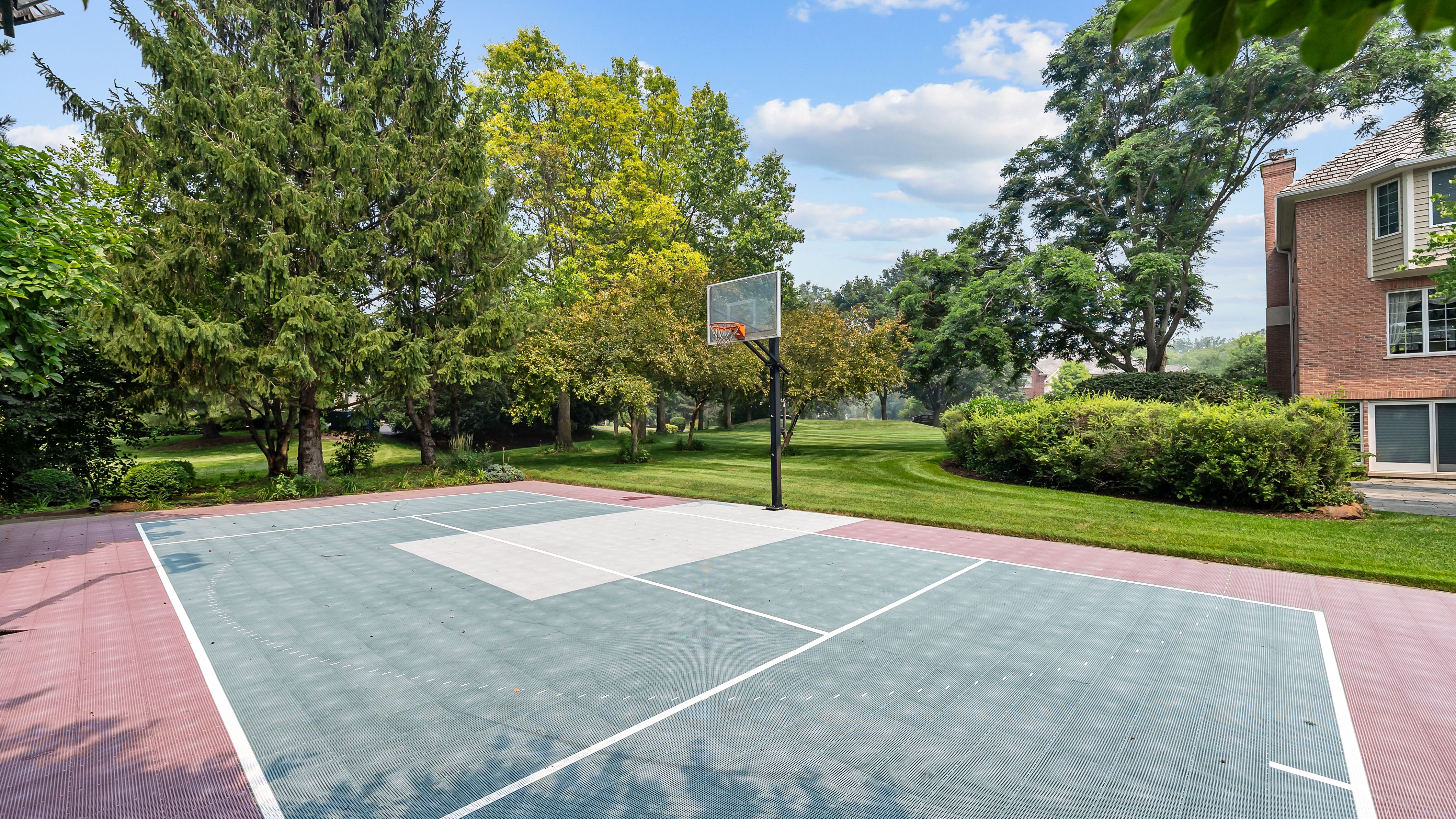  Experience Luxury Living at its Finest in Barrington - 物件實景