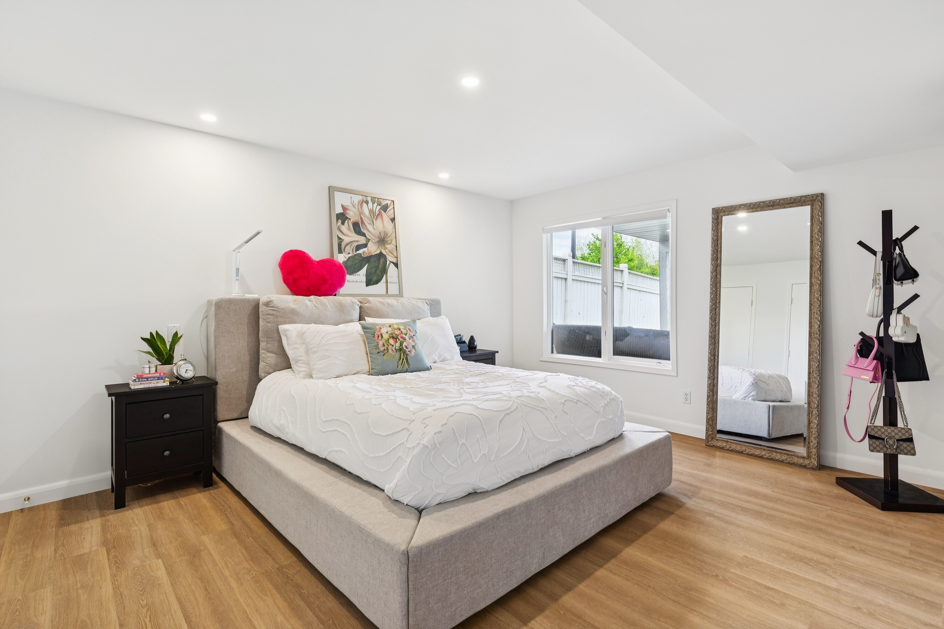  Remodeled Custom Bungalow - 物件實景
