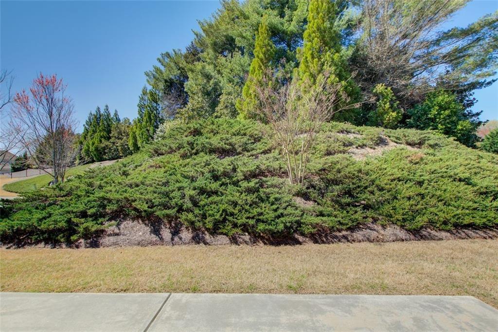 Alpharetta, Georgia, 30004, United States, 3 Bedrooms Bedrooms, ,3 BathroomsBathrooms,Residential,For Sale,1900894
