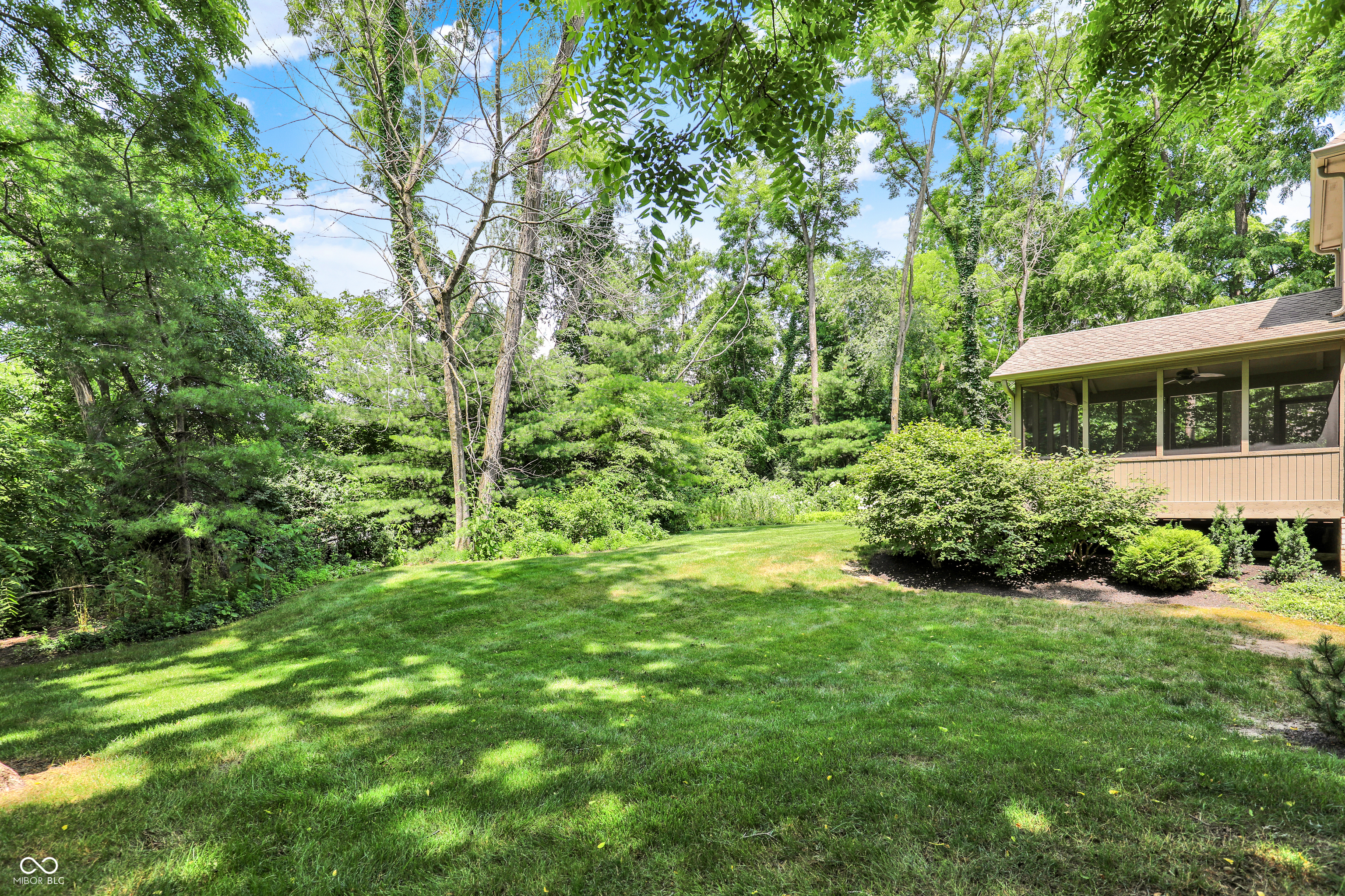 Zionsville, Indiana, 46077, United States, 5 Bedrooms Bedrooms, ,5 BathroomsBathrooms,Residential,For Sale,1978641