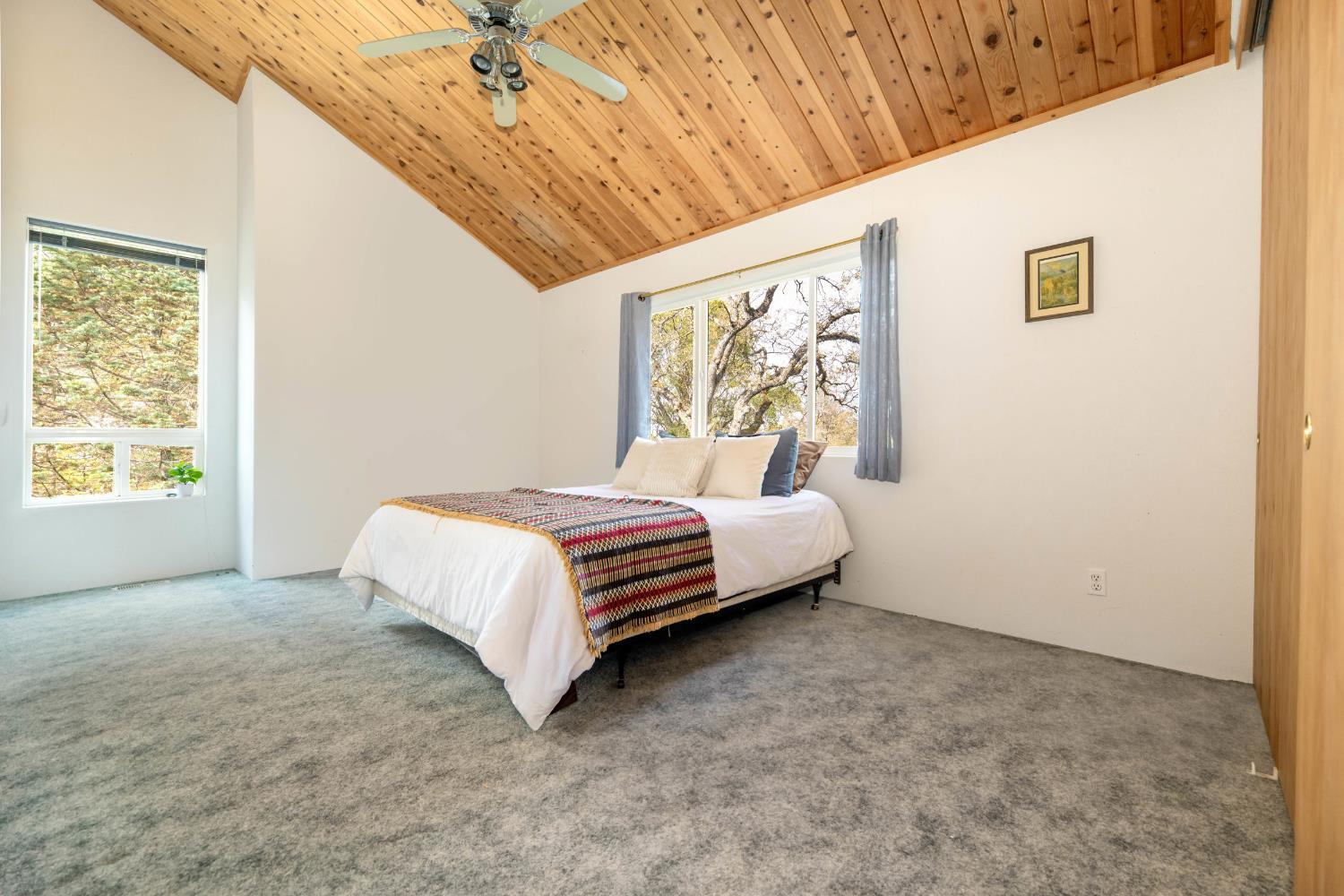 Penn Valley, California, 95946, United States, 3 Bedrooms Bedrooms, ,3 BathroomsBathrooms,Residential,For Sale,1989593