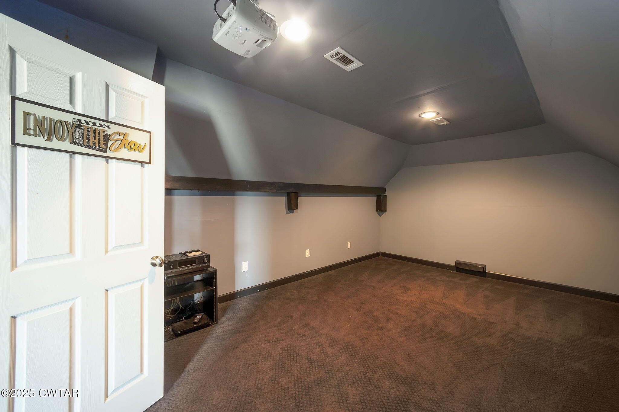 Jackson, Tennessee, 38305, United States, 4 Bedrooms Bedrooms, ,3 BathroomsBathrooms,Residential,For Sale,1929723