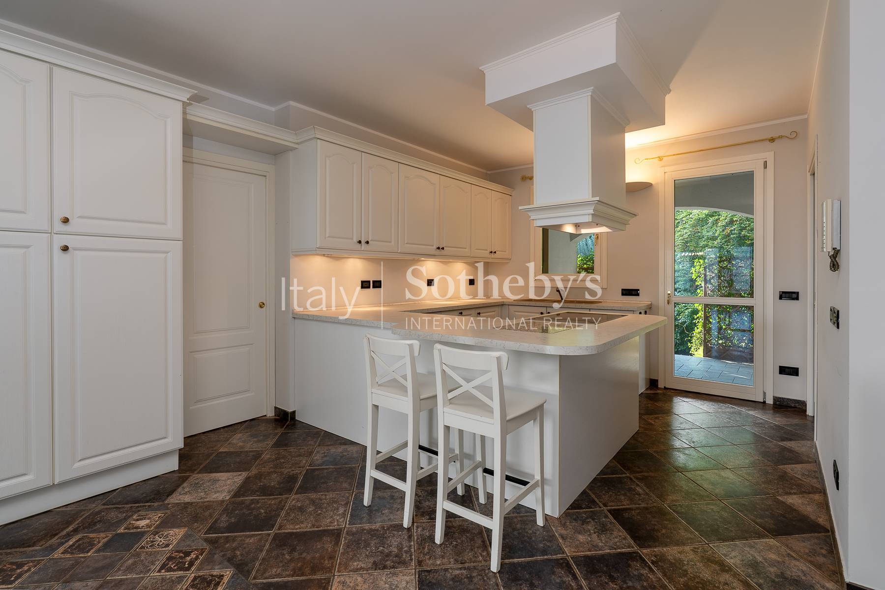  Prestigious modern villa with lake view - 物件實景