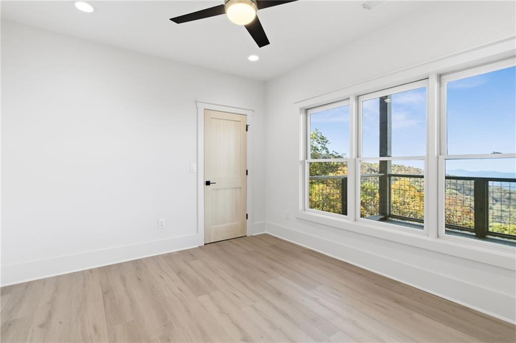 Jasper, Georgia, 30143, United States, 4 Bedrooms Bedrooms, ,5 BathroomsBathrooms,Residential,For Sale,1974476