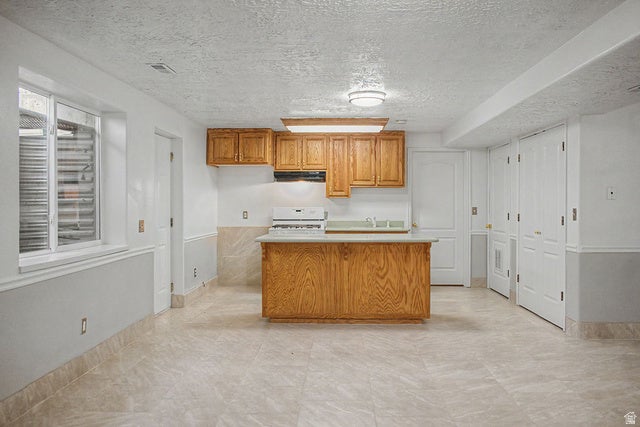 Ephraim, Utah, 84627, United States, 6 Bedrooms Bedrooms, ,3 BathroomsBathrooms,Residential,For Sale,2048073