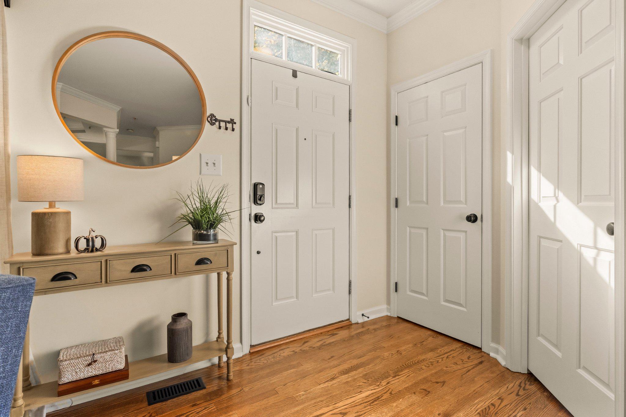  542 Market Street E, Gaithersburg, MD, 20878 - 物件實景