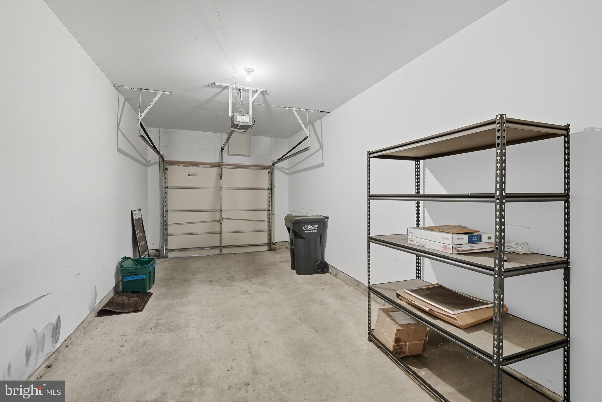 Fairfax, Virginia, 22033, United States, 3 Bedrooms Bedrooms, ,4 BathroomsBathrooms,Residential,For Sale,1975238