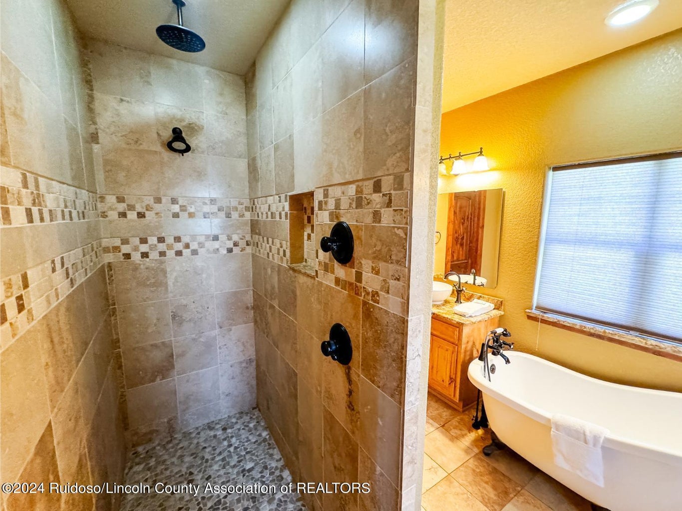 105 Abbey Place, Ruidoso, New Mexico, 88345, United States, 4 Bedrooms Bedrooms, ,5 BathroomsBathrooms,Residential,For Sale,105 Abbey Place,1628015