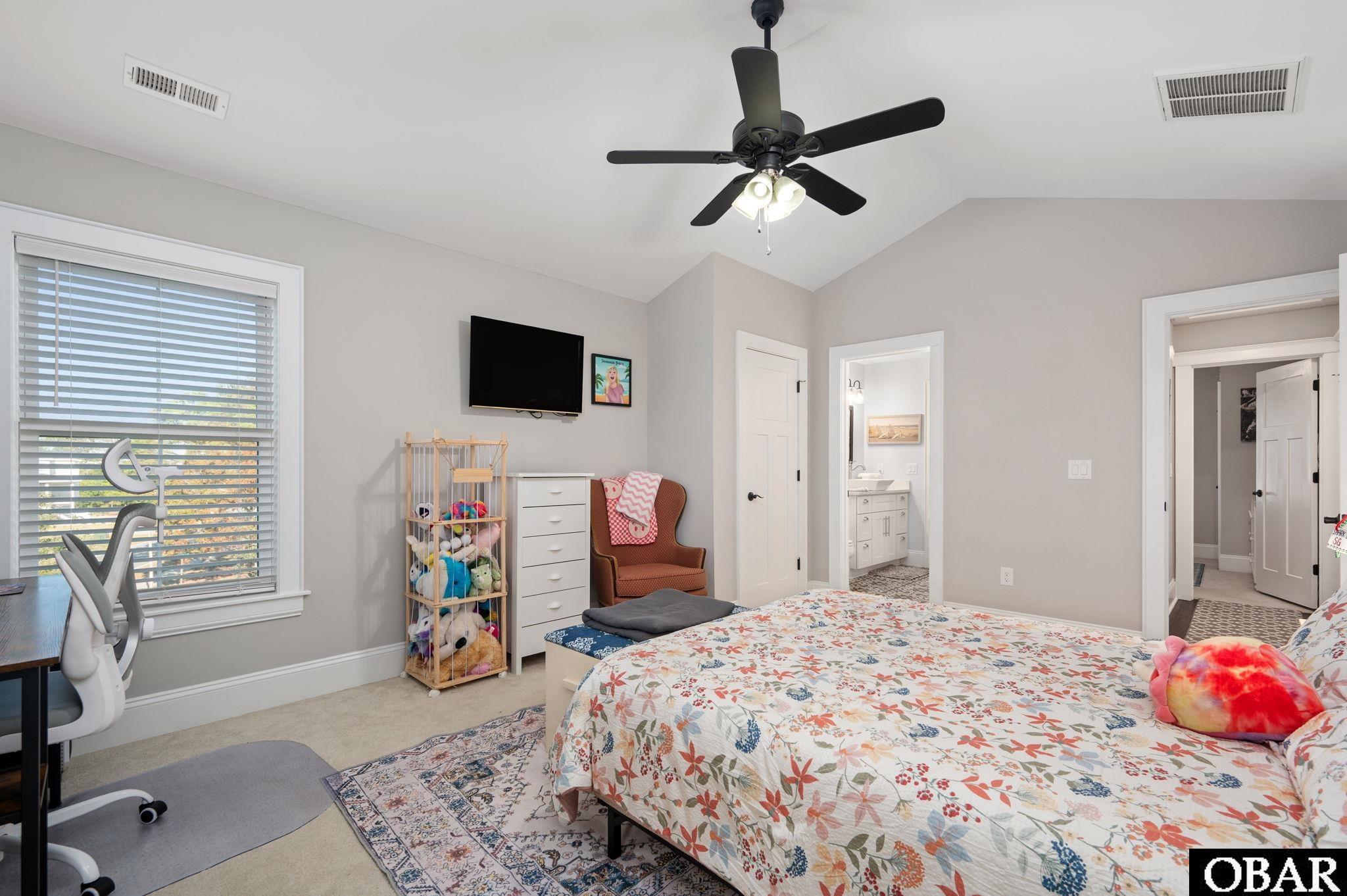 Kill Devil Hills, North Carolina, 27948, United States, 4 Bedrooms Bedrooms, ,3 BathroomsBathrooms,Residential,For Sale,1986142