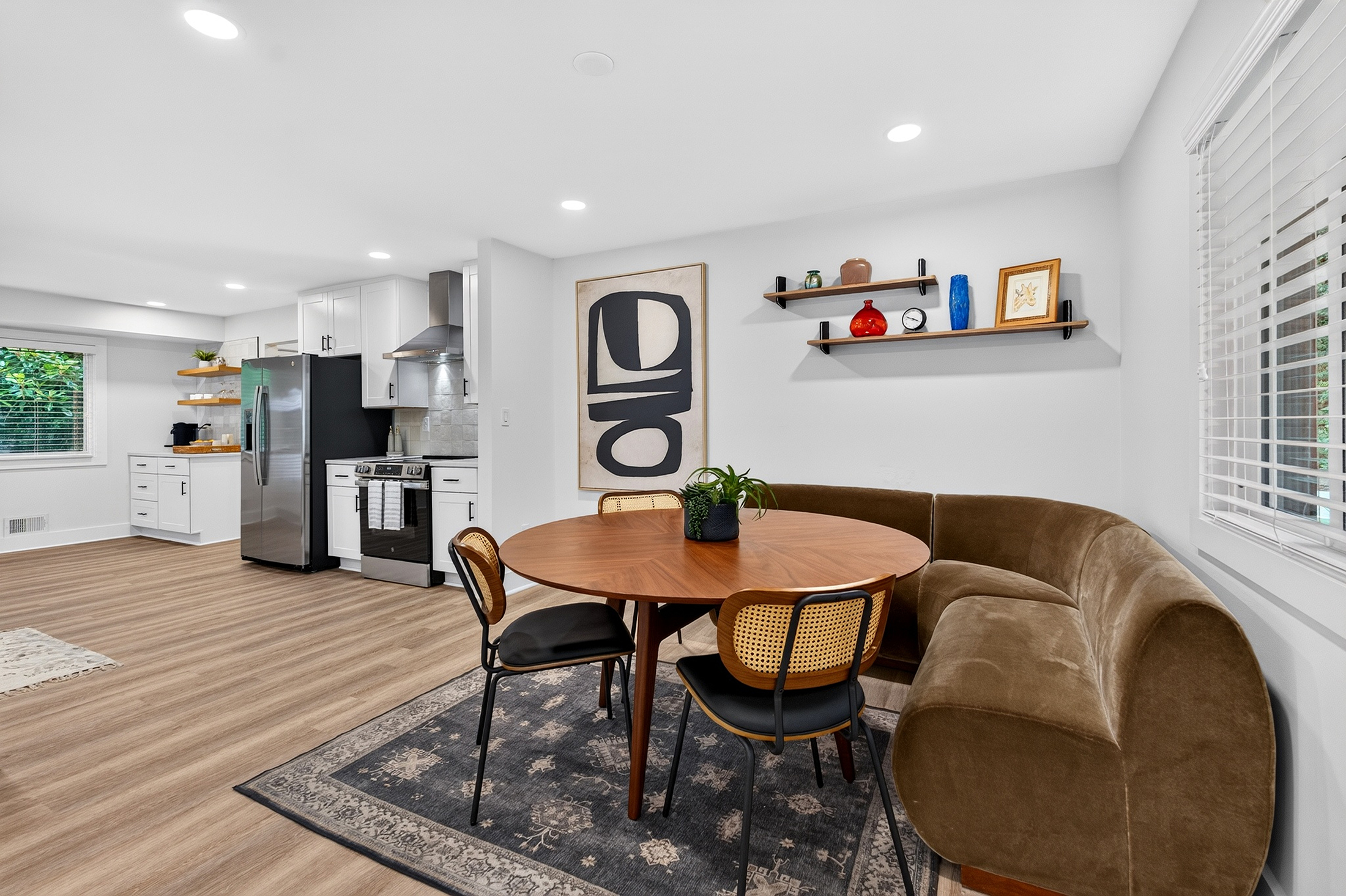  Completely Rebuilt from the Studs and Move-In Ready - 物件實景