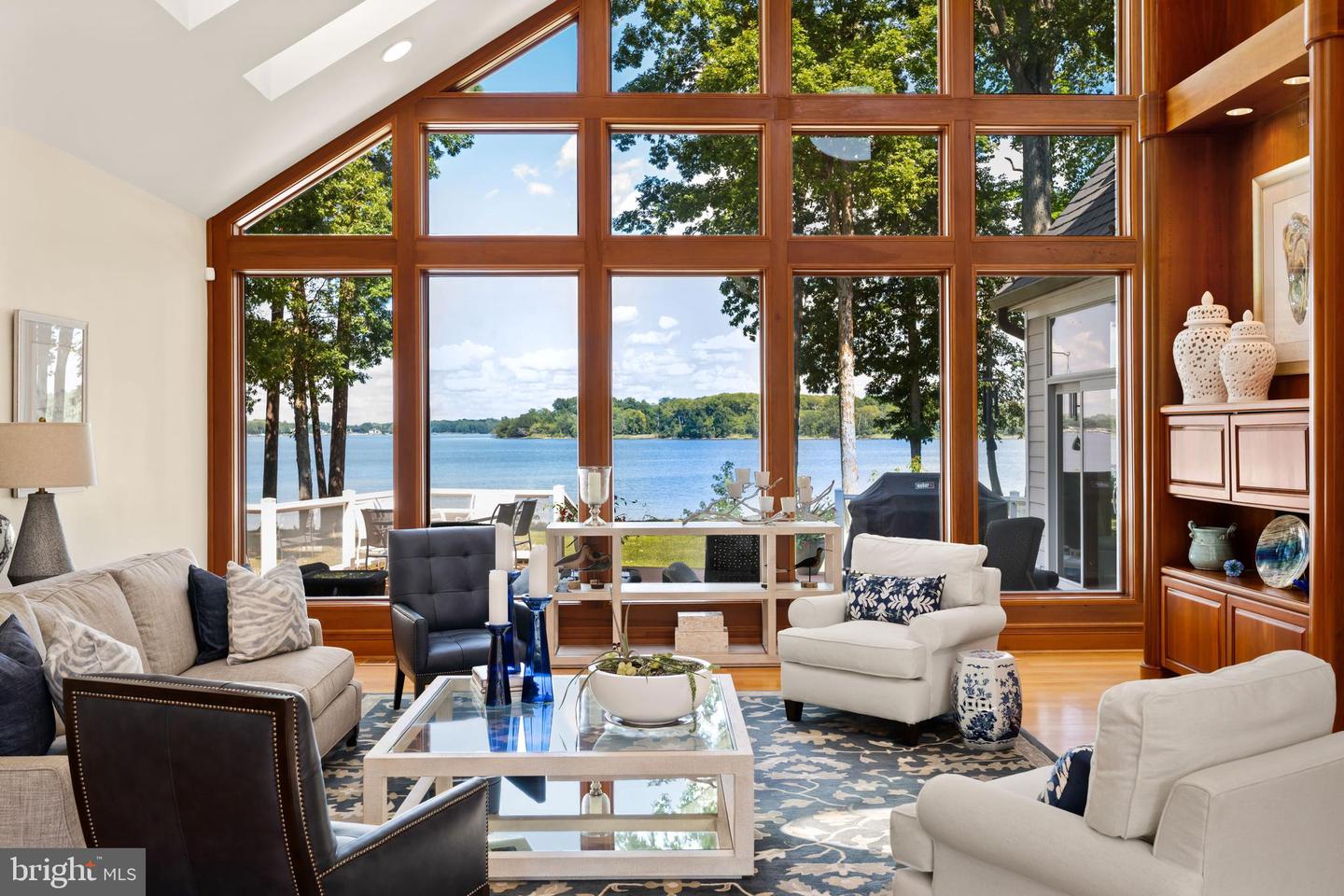 Queenstown, Maryland, 21658, United States, 5 Bedrooms Bedrooms, ,6 BathroomsBathrooms,Residential,For Sale,1940127
