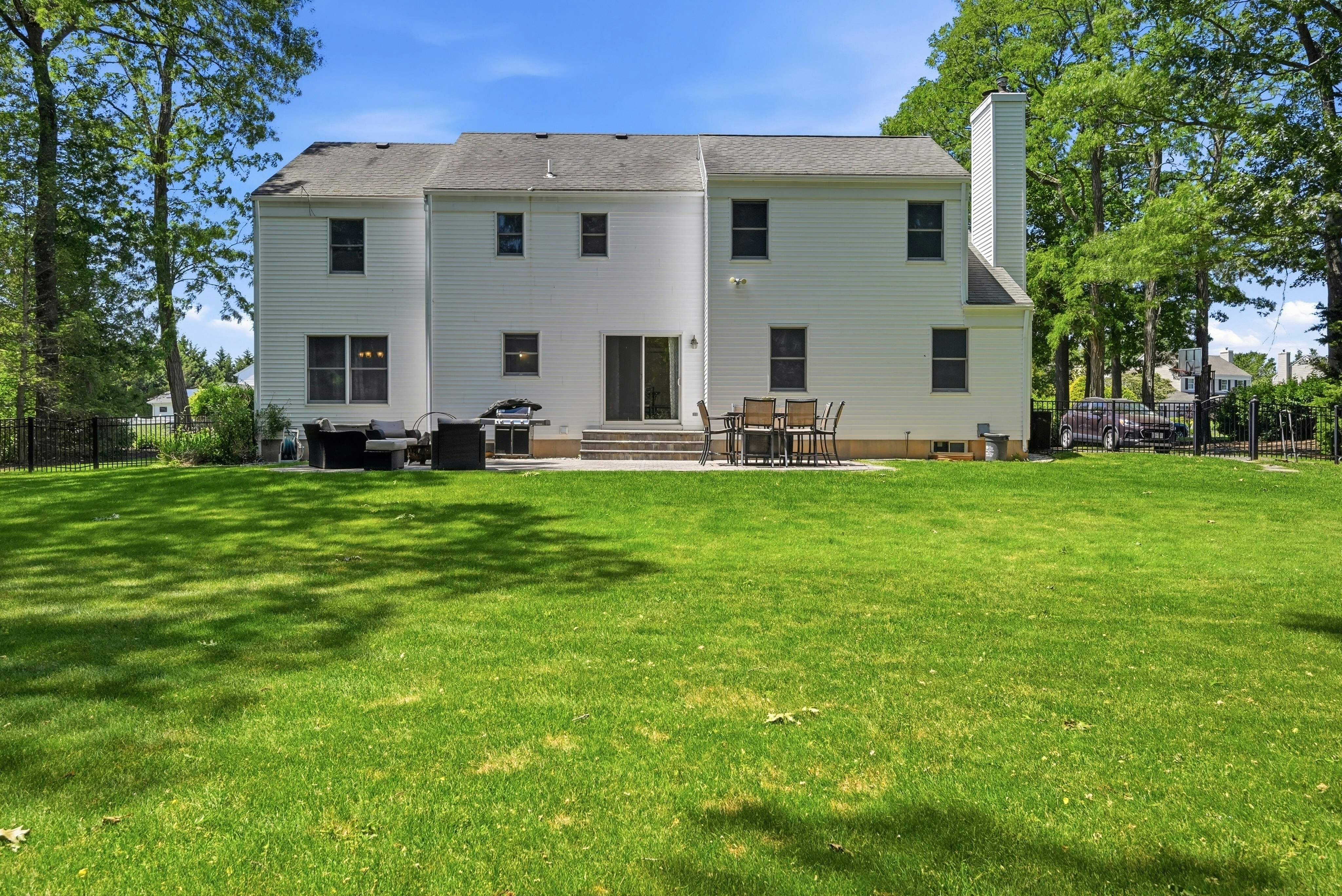  21 Tallmadge Trail, Miller Place, NY, 11764 - 物件實景