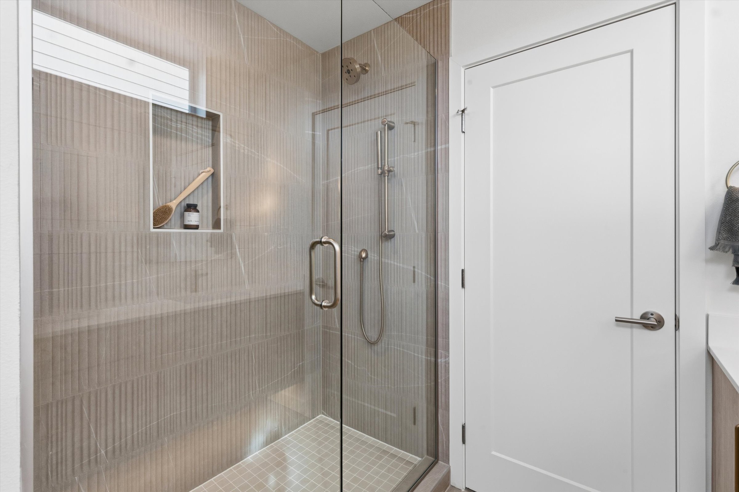  811 NW 63rd St Unit #A, Seattle, WA 98107 - 物件實景