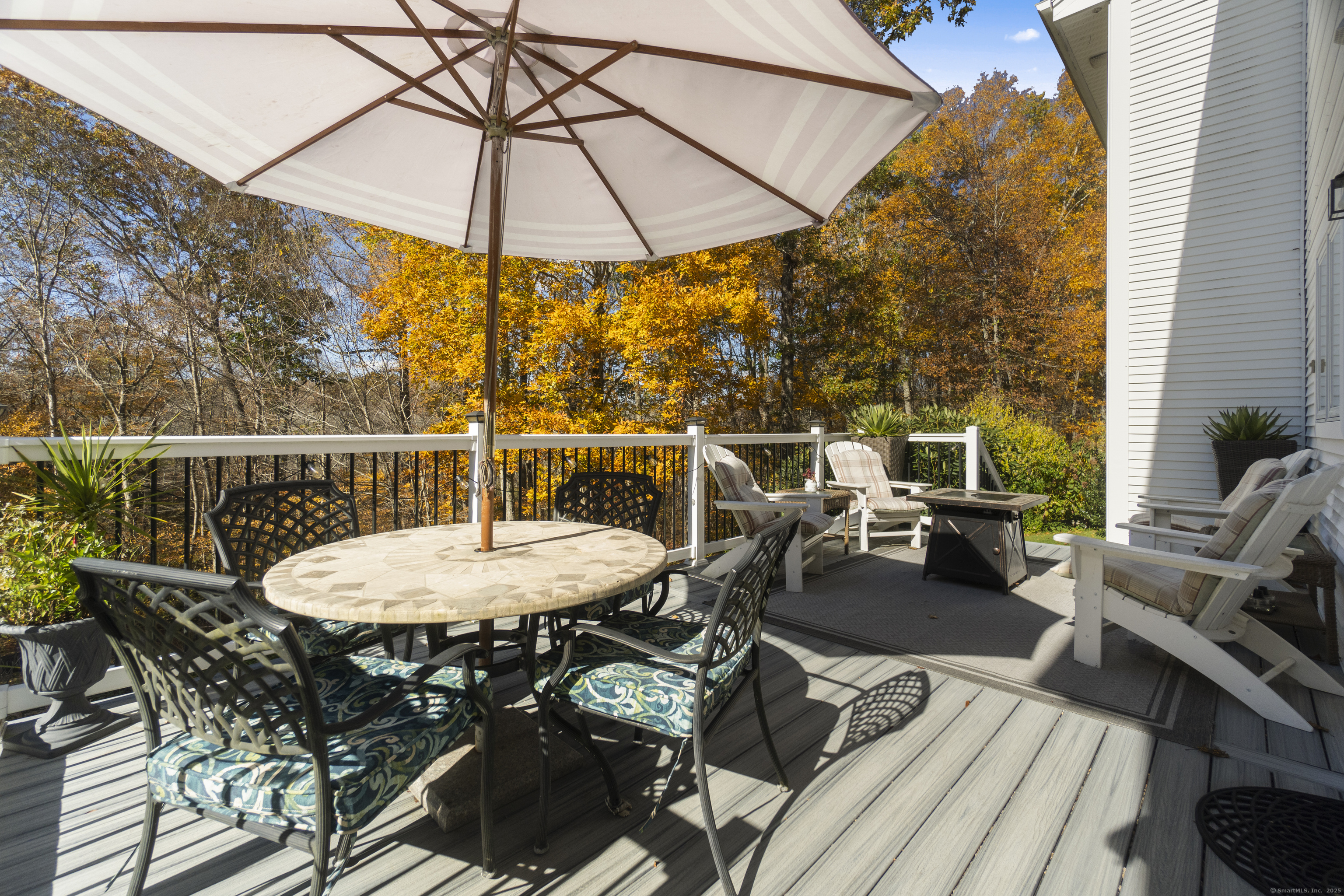 Salem, Connecticut, 06420, United States, 4 Bedrooms Bedrooms, ,3 BathroomsBathrooms,Residential,For Sale,1986048