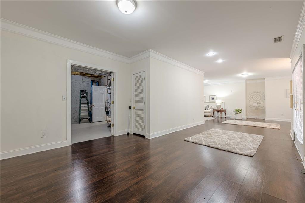 Cumming, Georgia, 30041, United States, 5 Bedrooms Bedrooms, ,5 BathroomsBathrooms,Residential,For Sale,1919838