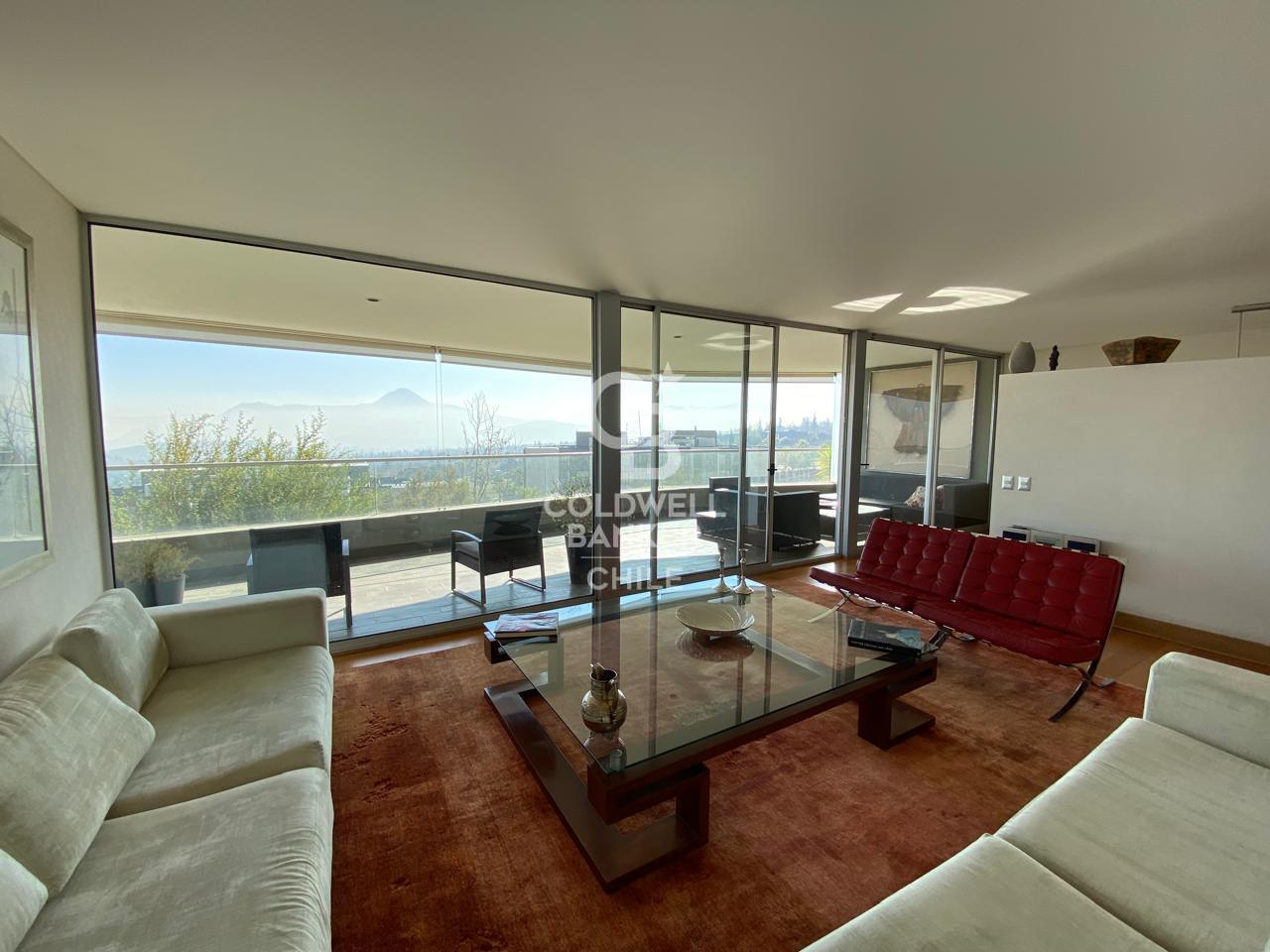 Las Condes, Chile, 6 Bedrooms Bedrooms, ,5 BathroomsBathrooms,Residential,For Sale,1898716