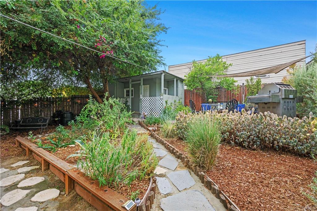 Los Angeles, California, 90033, United States, 3 Bedrooms Bedrooms, ,2 BathroomsBathrooms,Residential,For Sale,1935354