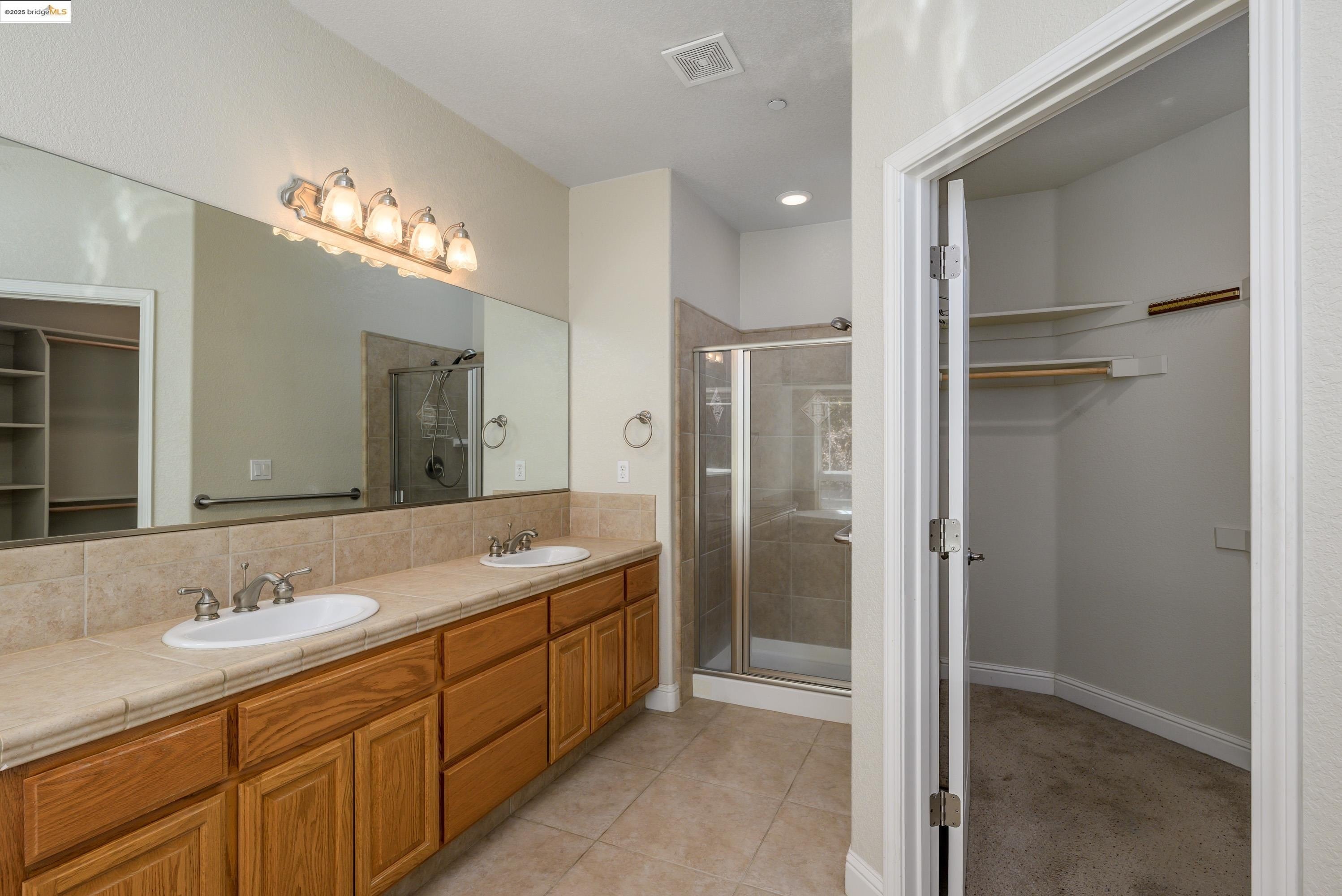 Tuolumne, California, 95379, United States, 3 Bedrooms Bedrooms, ,3 BathroomsBathrooms,Residential,For Sale,1983267