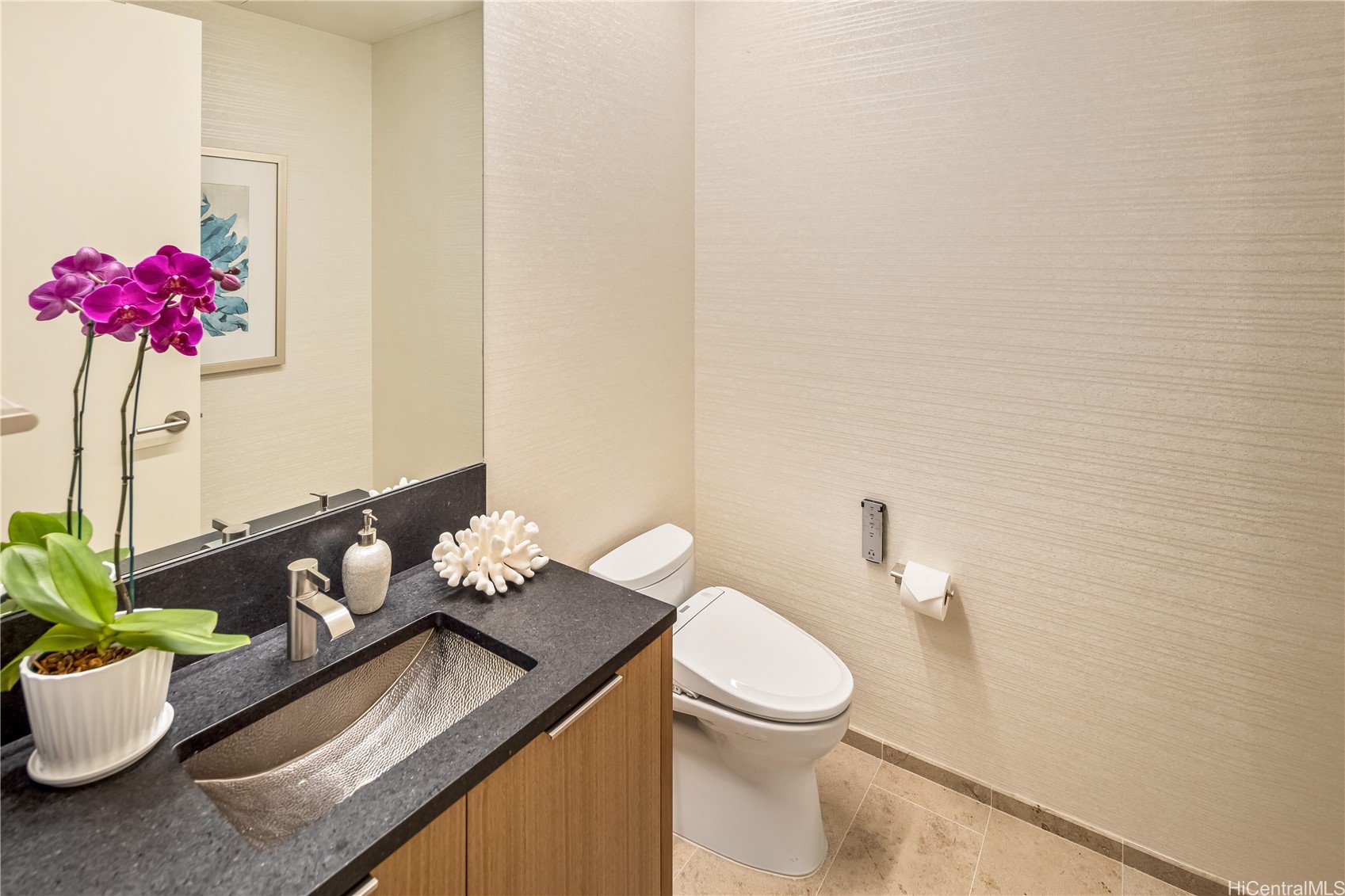 Honolulu, Hawaii, 96814, United States, 3 Bedrooms Bedrooms, ,4 BathroomsBathrooms,Residential,For Sale,1991765