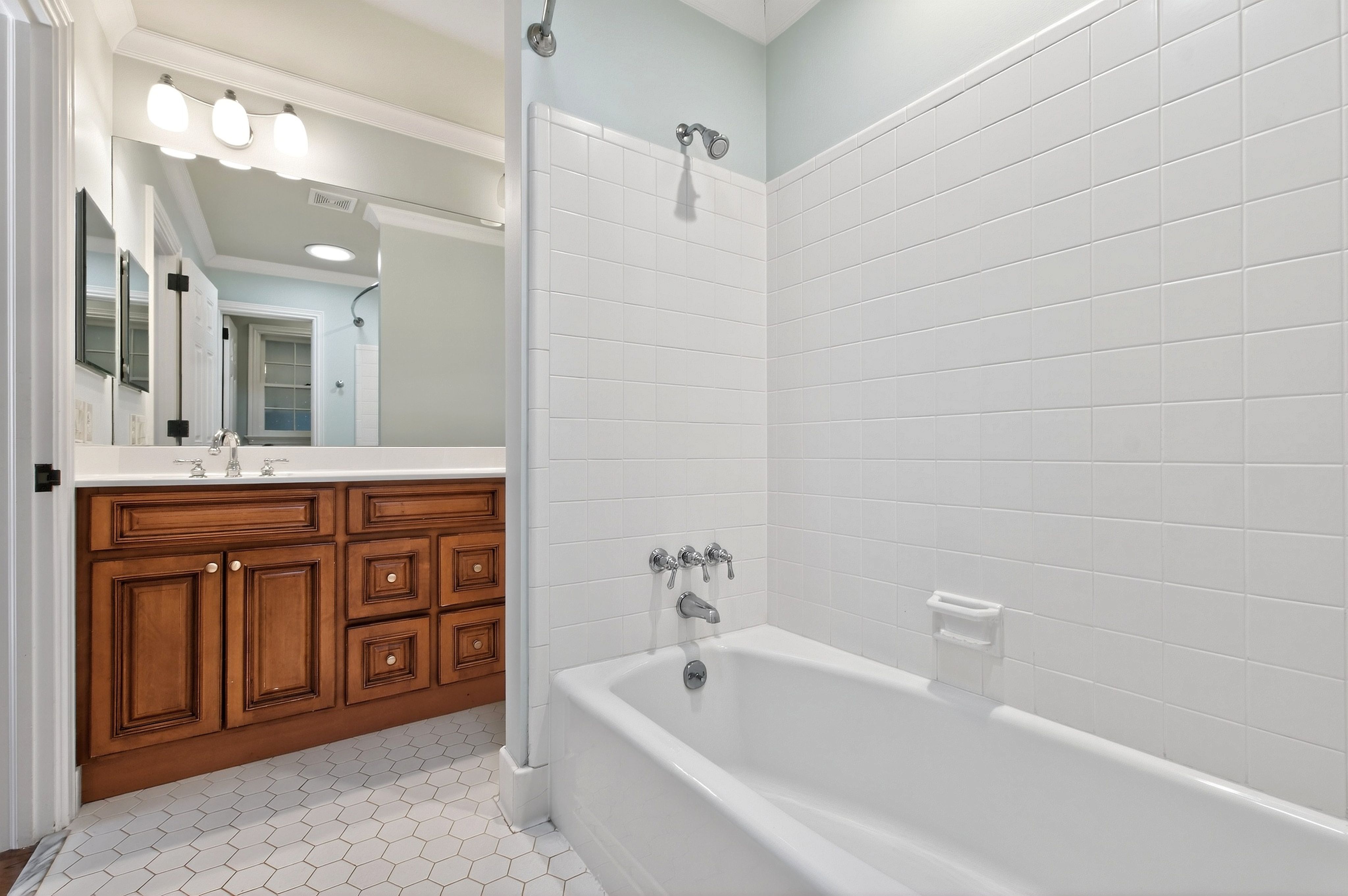  3620 Alamance Drive, Raleigh, NC 27609 - 物件實景
