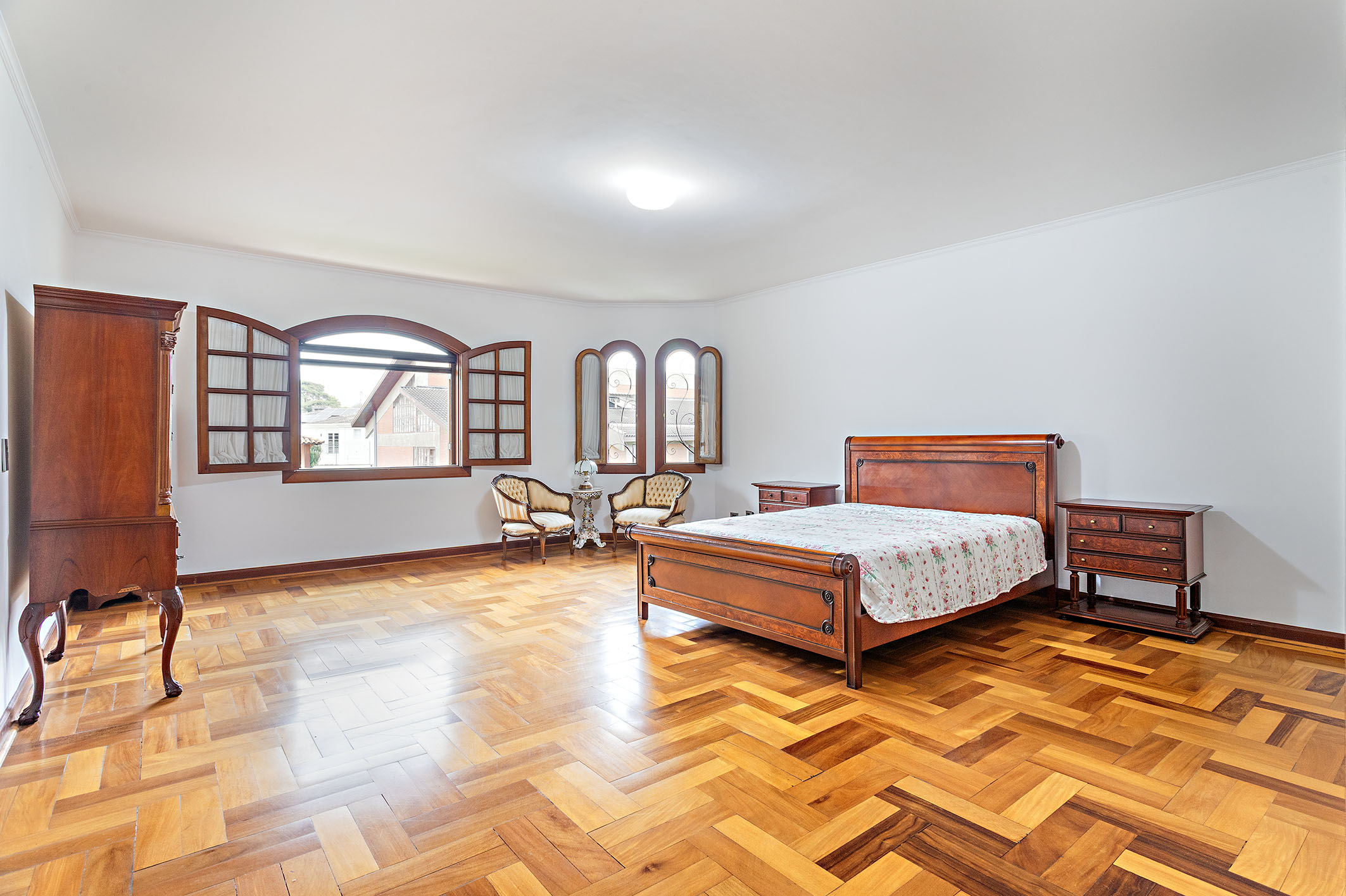  Neoclassical house in gated community with pool and elevator - 物件實景