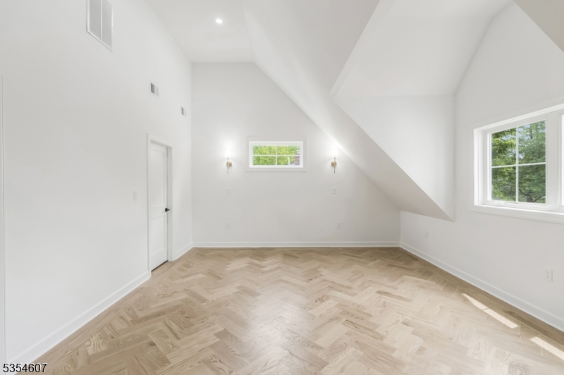 Chatham Boro, New Jersey, 07928, United States, 5 Bedrooms Bedrooms, ,5 BathroomsBathrooms,Residential,For Sale,1805398