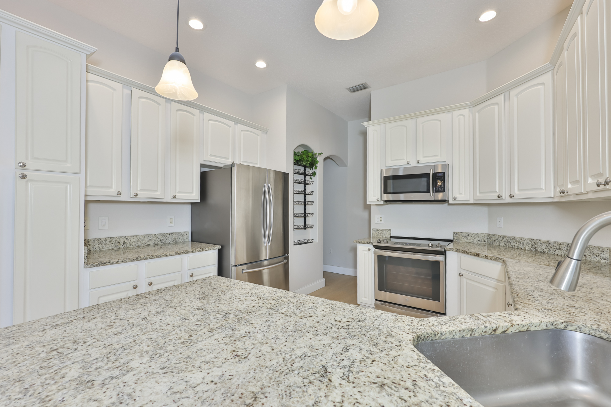 Tampa, Florida, 33647, United States, 4 Bedrooms Bedrooms, ,3 BathroomsBathrooms,Residential,For Sale,1982962