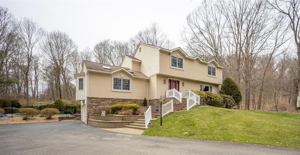 Fishkill, New York, 12524, United States, 4 Bedrooms Bedrooms, ,3 BathroomsBathrooms,Residential,For Sale,1930381