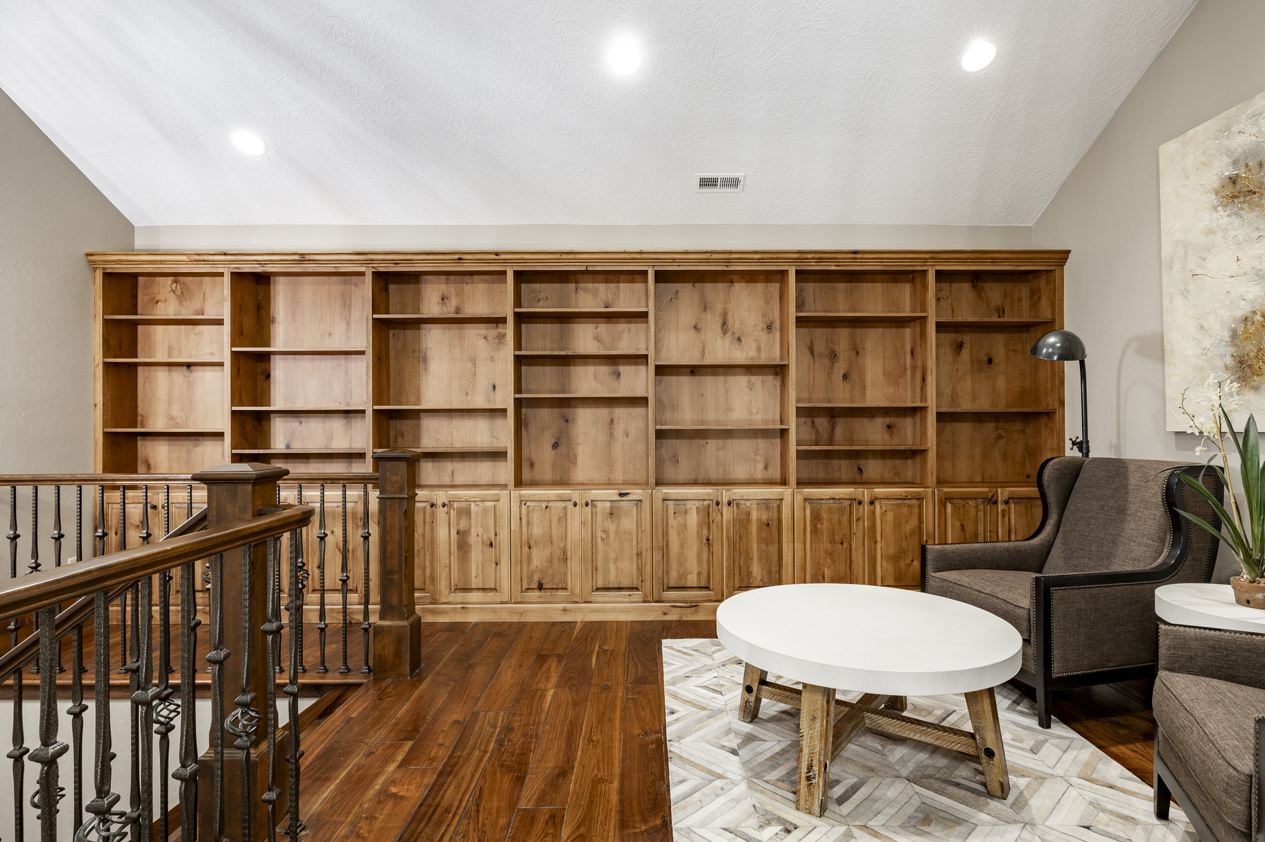  Gated West Jordan 2 Story Estate with 10 Car Garage and Swimming Pool - 物件實景
