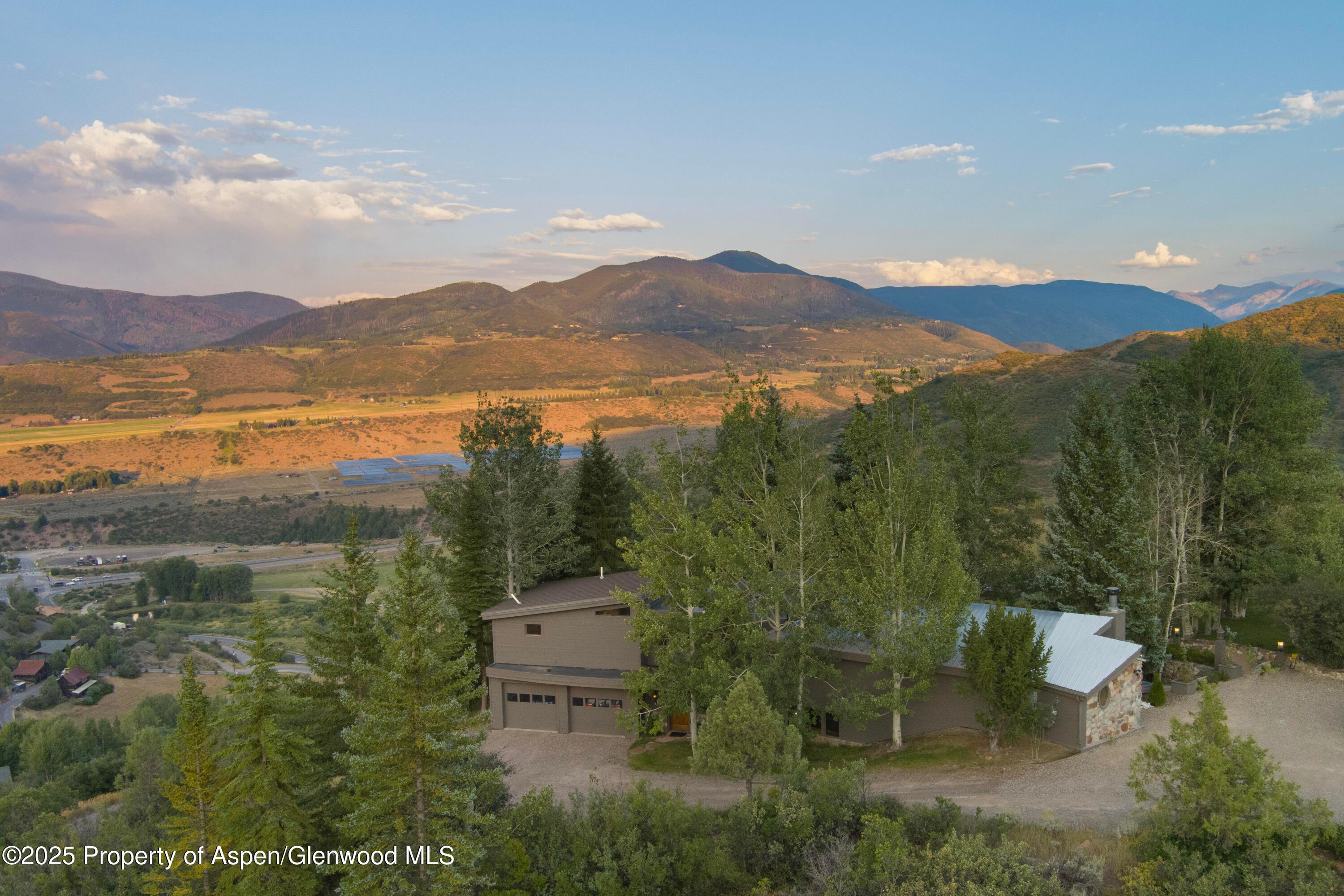 Aspen, Colorado, 81611, United States, 3 Bedrooms Bedrooms, ,4 BathroomsBathrooms,Residential,For Sale,1932450