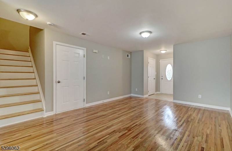 Carteret Boro, New Jersey, 07008, United States, 3 Bedrooms Bedrooms, ,3 BathroomsBathrooms,Residential,For Sale,1989162