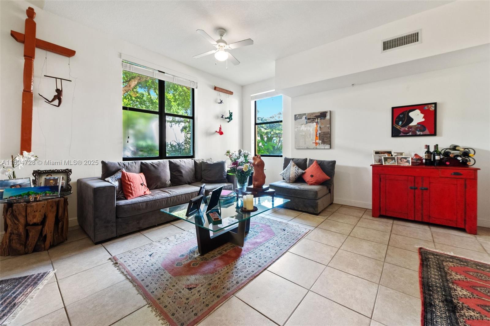 Coral Gables, Florida, 33134, United States, 1 Bedroom Bedrooms, ,2 BathroomsBathrooms,Residential,For Sale,1963892