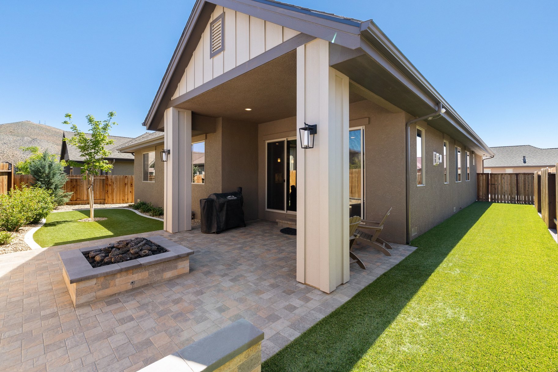  Built in 2024, Single level home minutes away from Silver Oak golf course - 物件實景