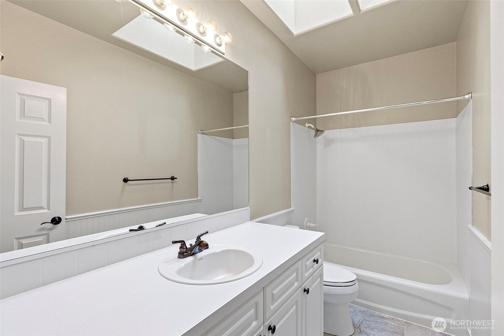 UNIVERSITY PLACE, Washington, 98466, United States, 3 Bedrooms Bedrooms, ,2 BathroomsBathrooms,Residential,For Sale,1997362