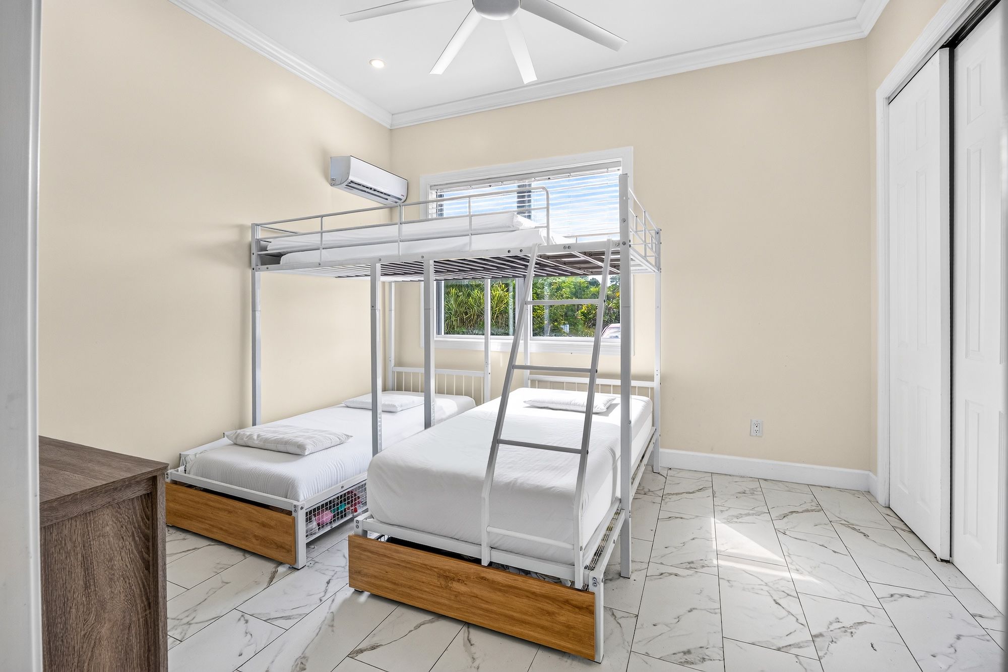  Income Producing Retreat - 物件實景