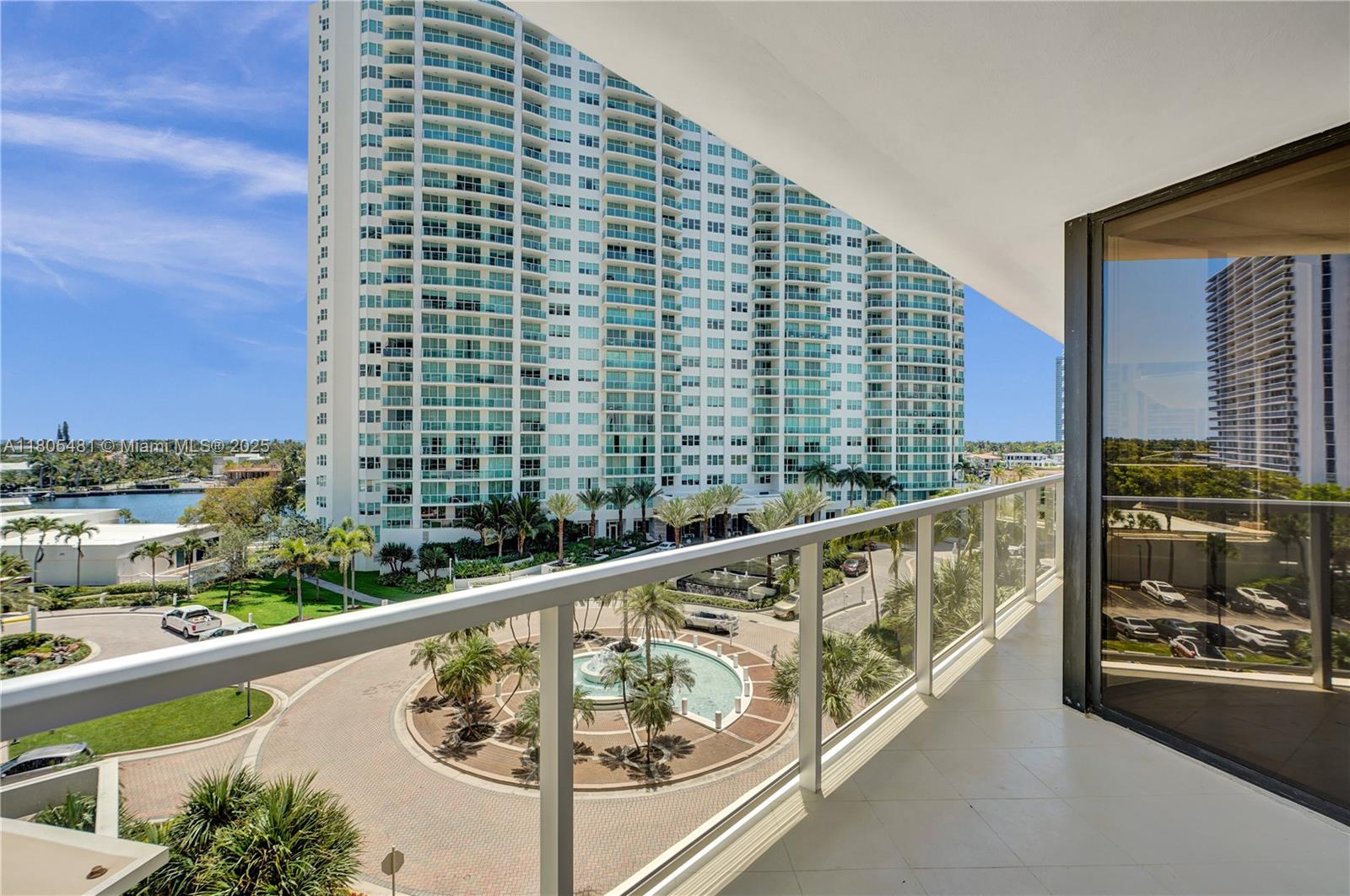 Aventura, Florida, 33180, United States, 2 Bedrooms Bedrooms, ,2 BathroomsBathrooms,Residential,For Sale,1827692