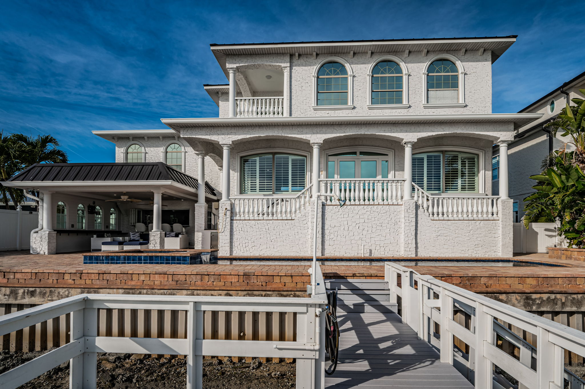 St Petersburg, Florida, 33707, United States, 4 Bedrooms Bedrooms, ,3 BathroomsBathrooms,Residential,For Sale,1992370