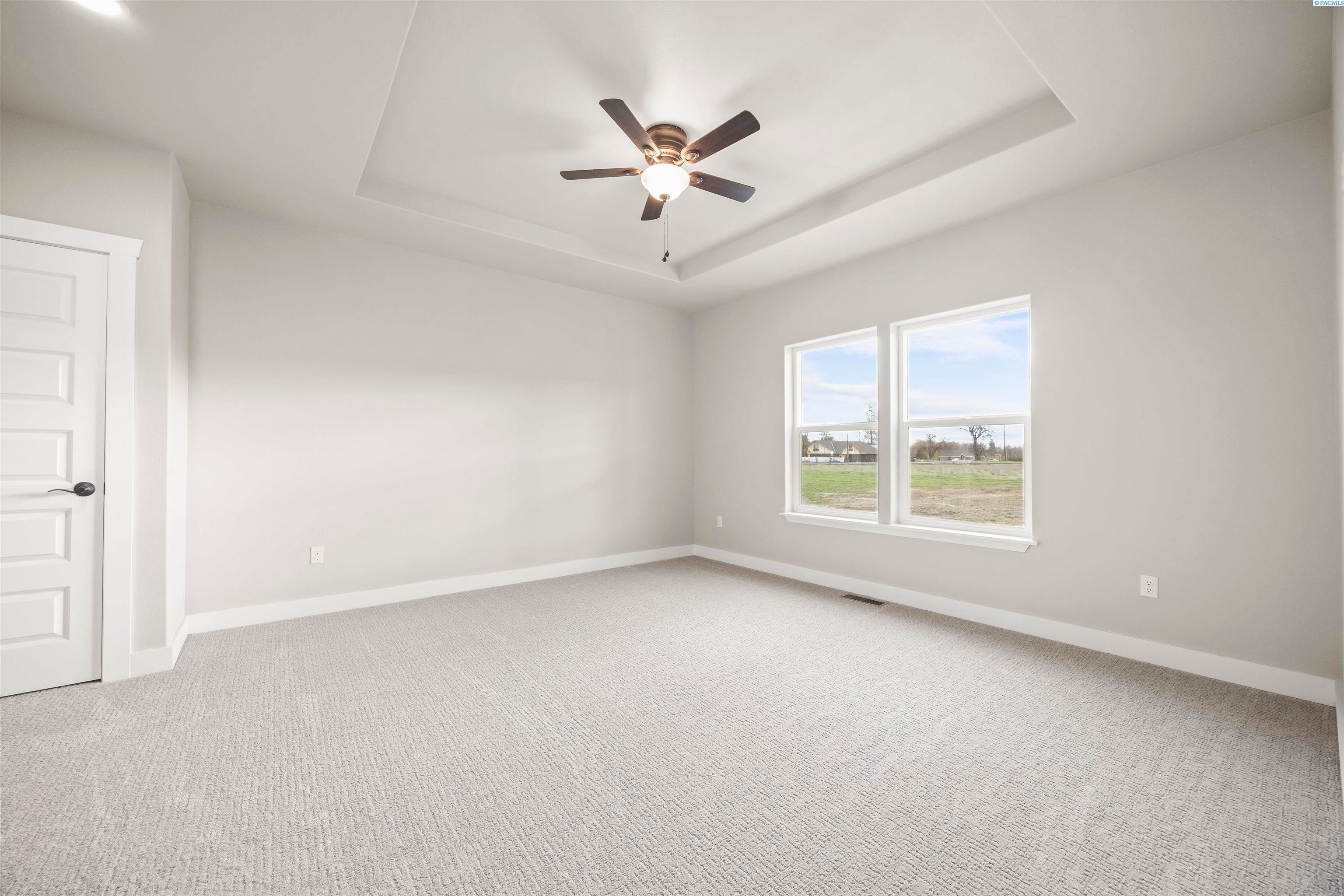 Prosser, Washington, 99350, United States, 3 Bedrooms Bedrooms, ,2 BathroomsBathrooms,Residential,For Sale,2027439