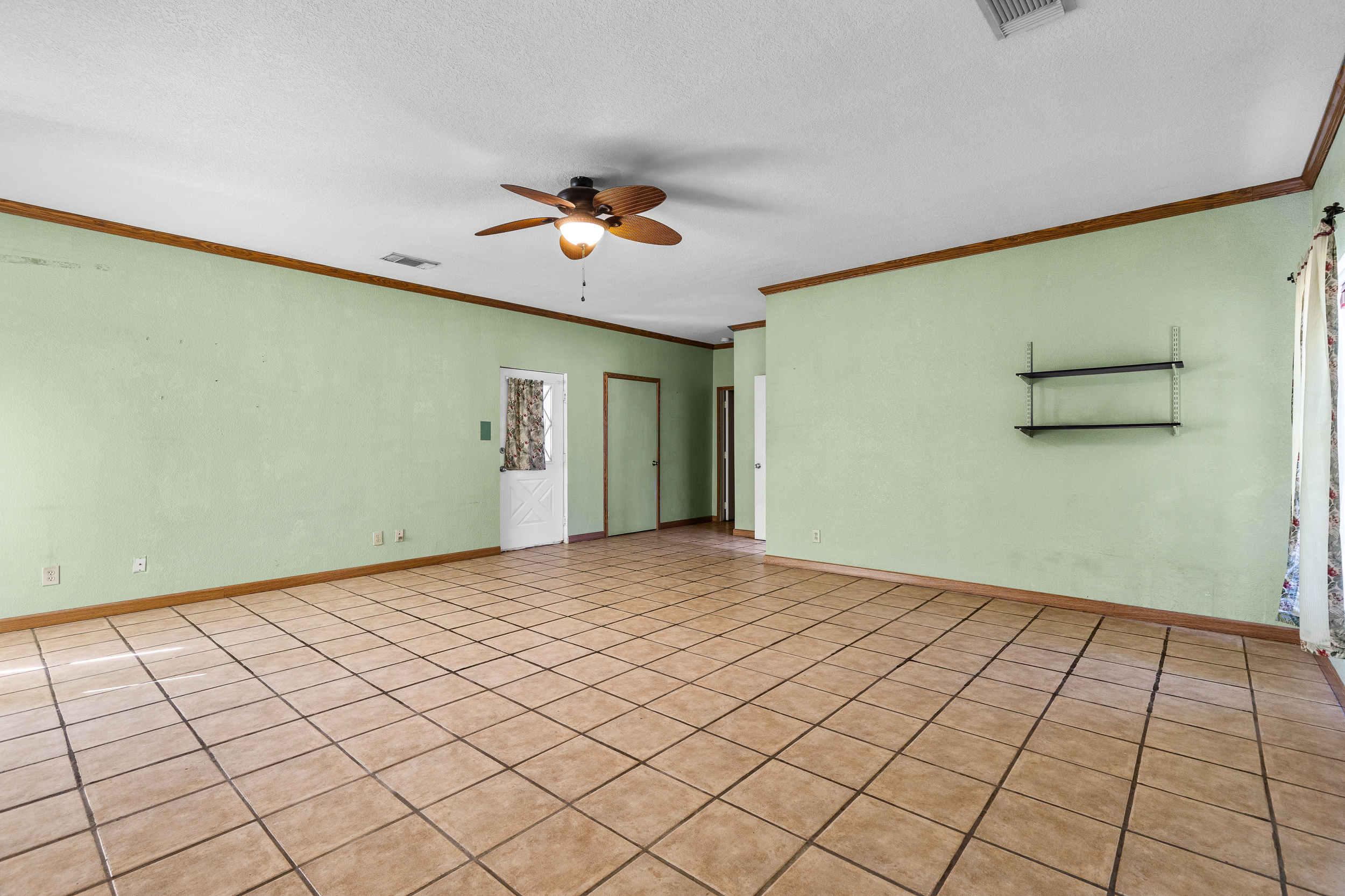 Adkins, Texas, 78101, United States, 4 Bedrooms Bedrooms, ,2 BathroomsBathrooms,Residential,For Sale,1979790