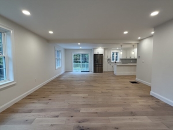 Tyngsborough, Massachusetts, 01879, United States, 4 Bedrooms Bedrooms, ,3 BathroomsBathrooms,Residential,For Sale,1980241