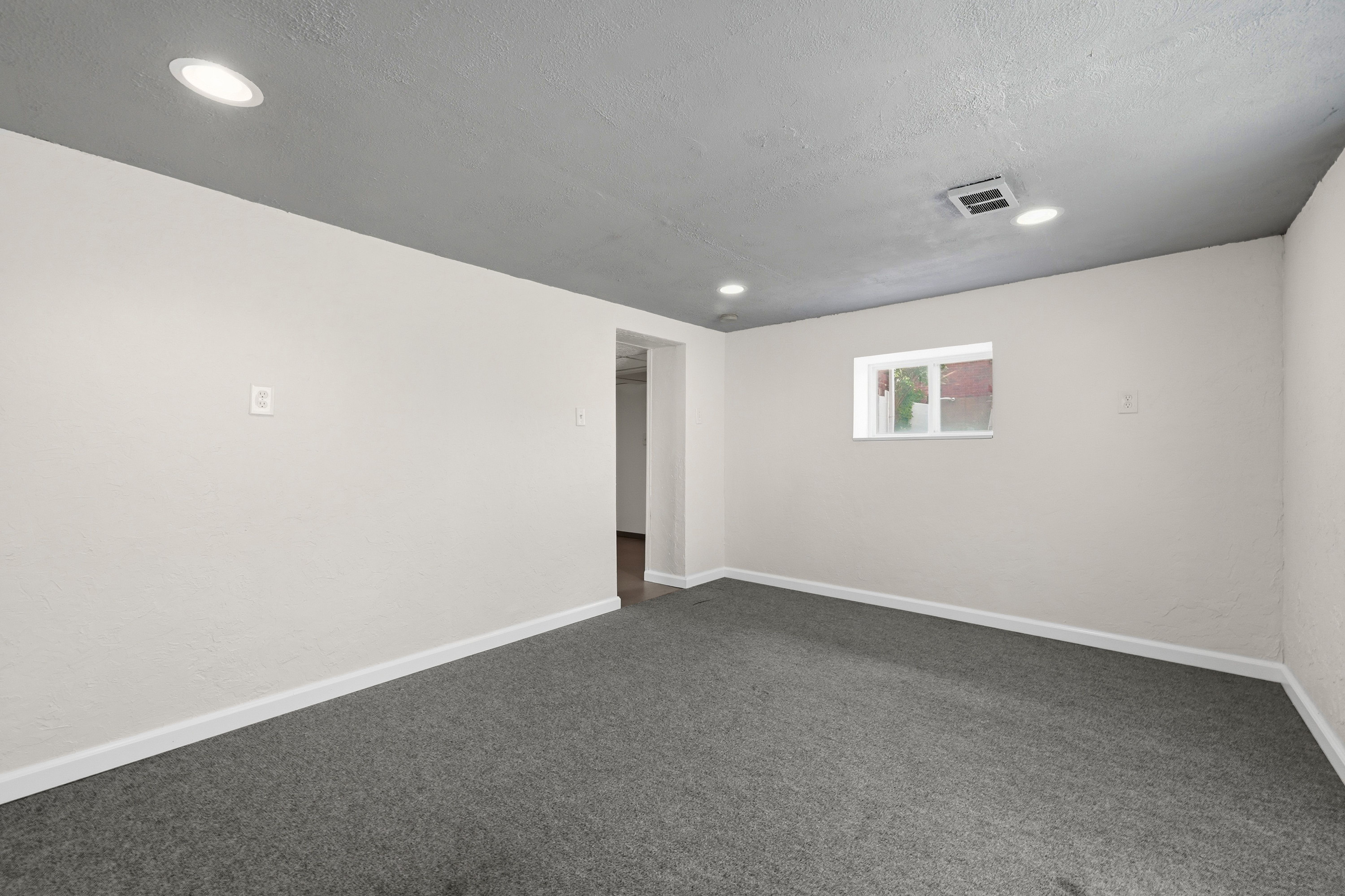  73 Clifford Drive, Pittsburgh, PA 15220 - 物件實景