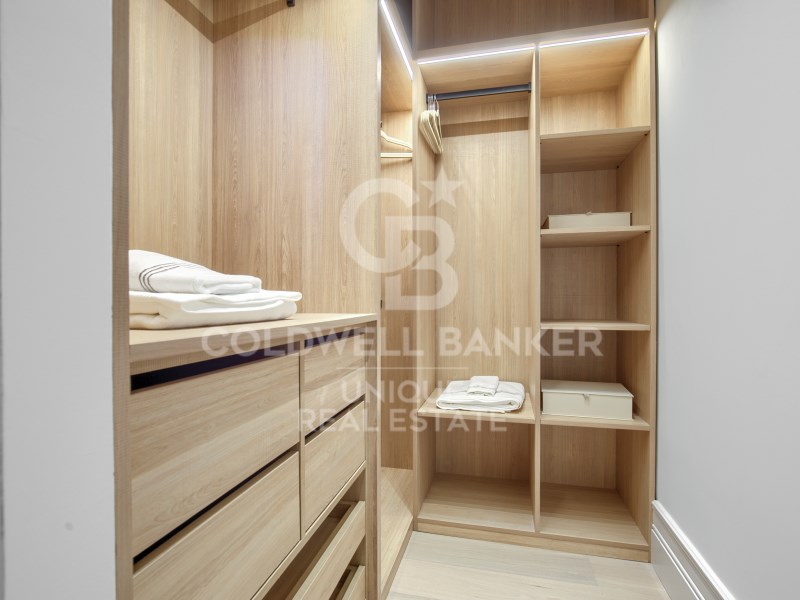 Madrid, Comunidad de Madrid, ES, 4 Bedrooms Bedrooms, ,5 BathroomsBathrooms,Residential,For Sale,1885233