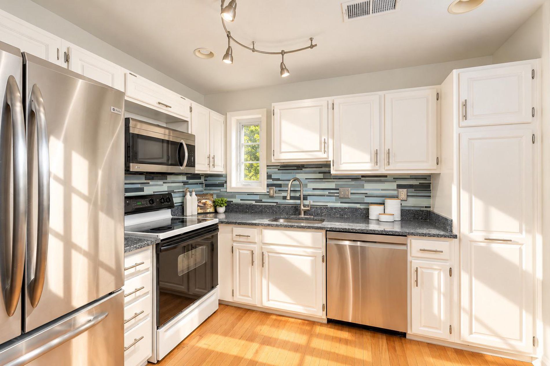  6701 Kenwood Forest Lane, Chevy Chase, MD, 20815 - 物件實景
